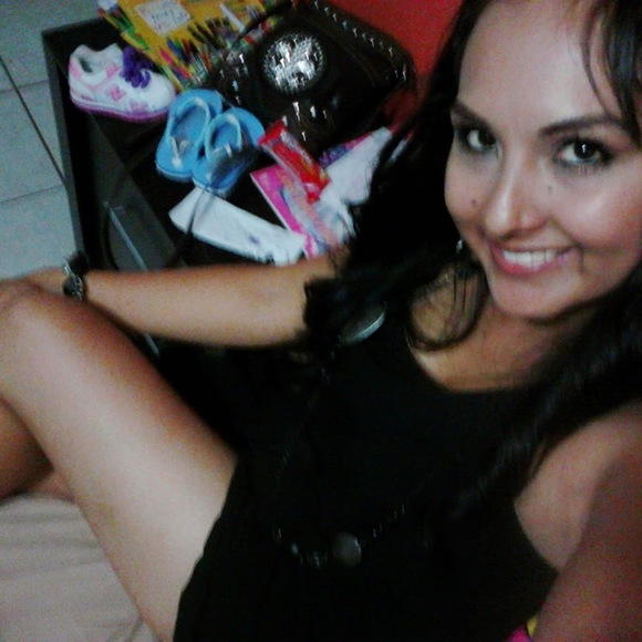 Meet your Posher, Yadira - Picture 1 of 1